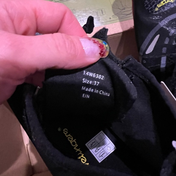 Womens Fivefinger Bikila EVO Black Pink Waterproof - Picture 6 of 9